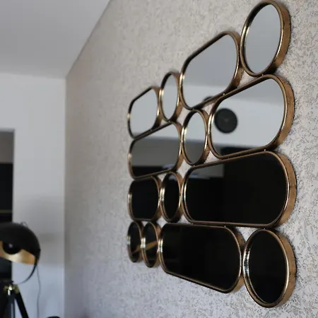Gold & Black Apartmán